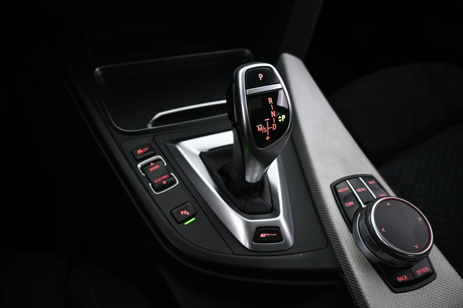 Car Image - PYsiOOg3BFKT5N8Dm6I9v