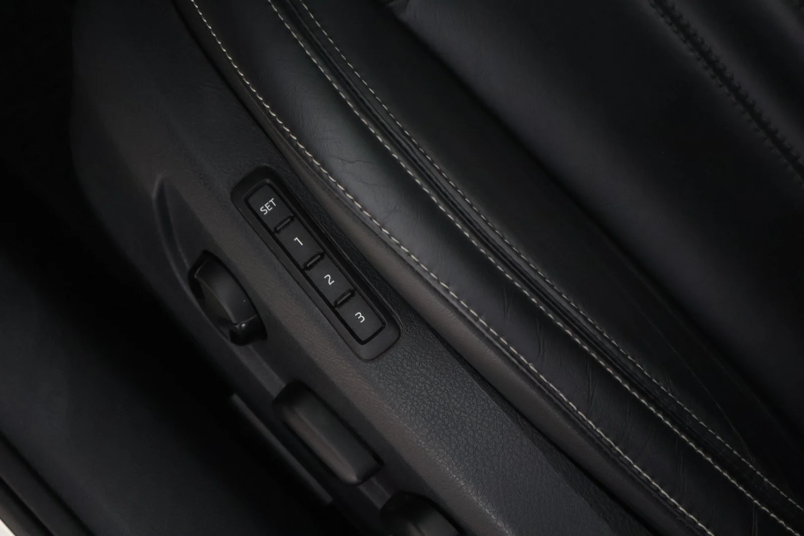 Car Image - 1ppMhnNLcfkB6NYqHdQyeJ