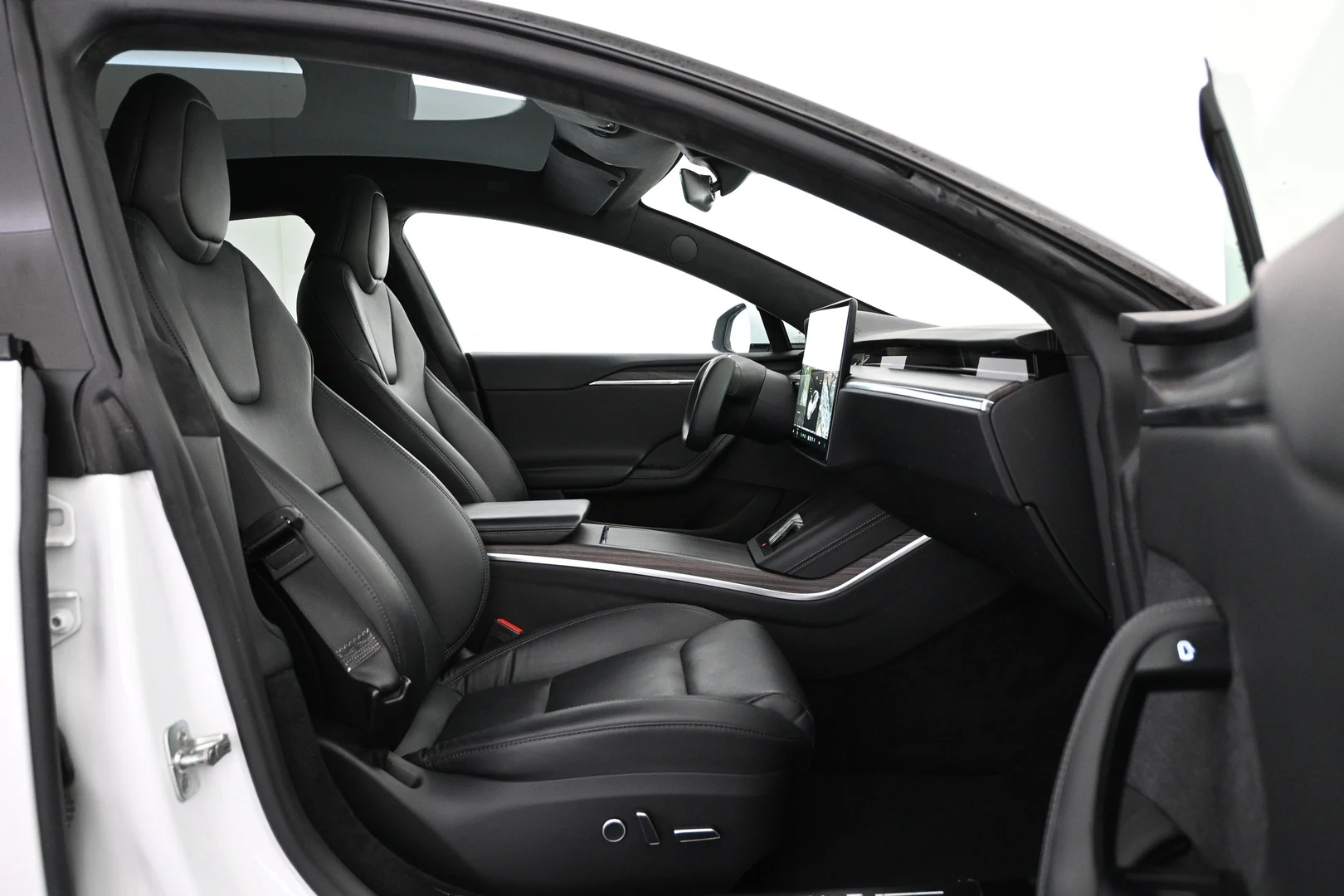 Car Image - 1K3Fo5rWTSqCE58g3vKmjN