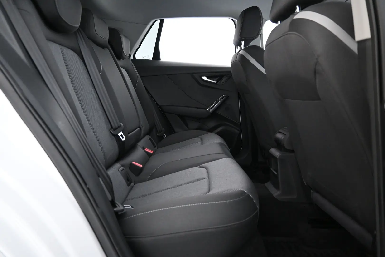 Car Image - 51eGgDoCKMU6rs3G8QoqMn