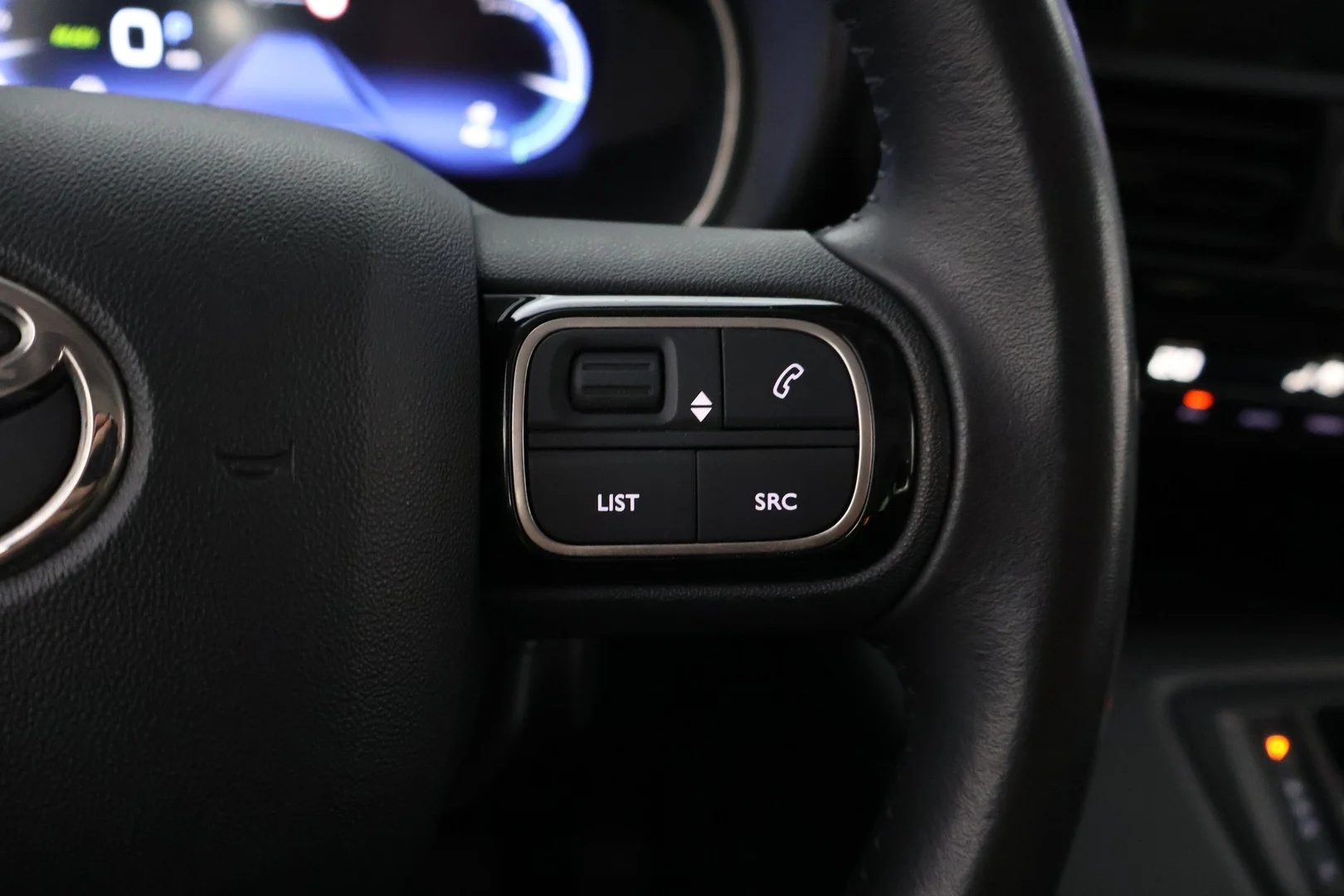Car Image - Fv9yevDEAGmUGHeiCs9cu