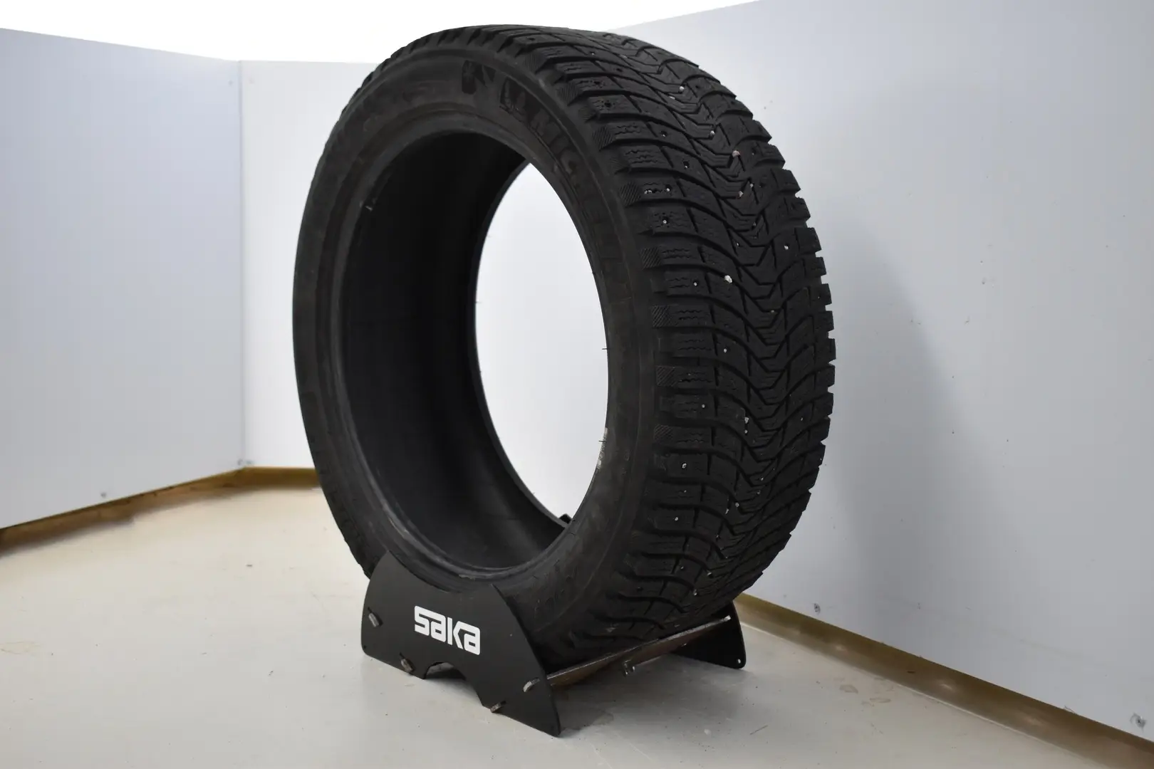 Car Image - 3CPNwNgsBFYMF6OHWsXgNW