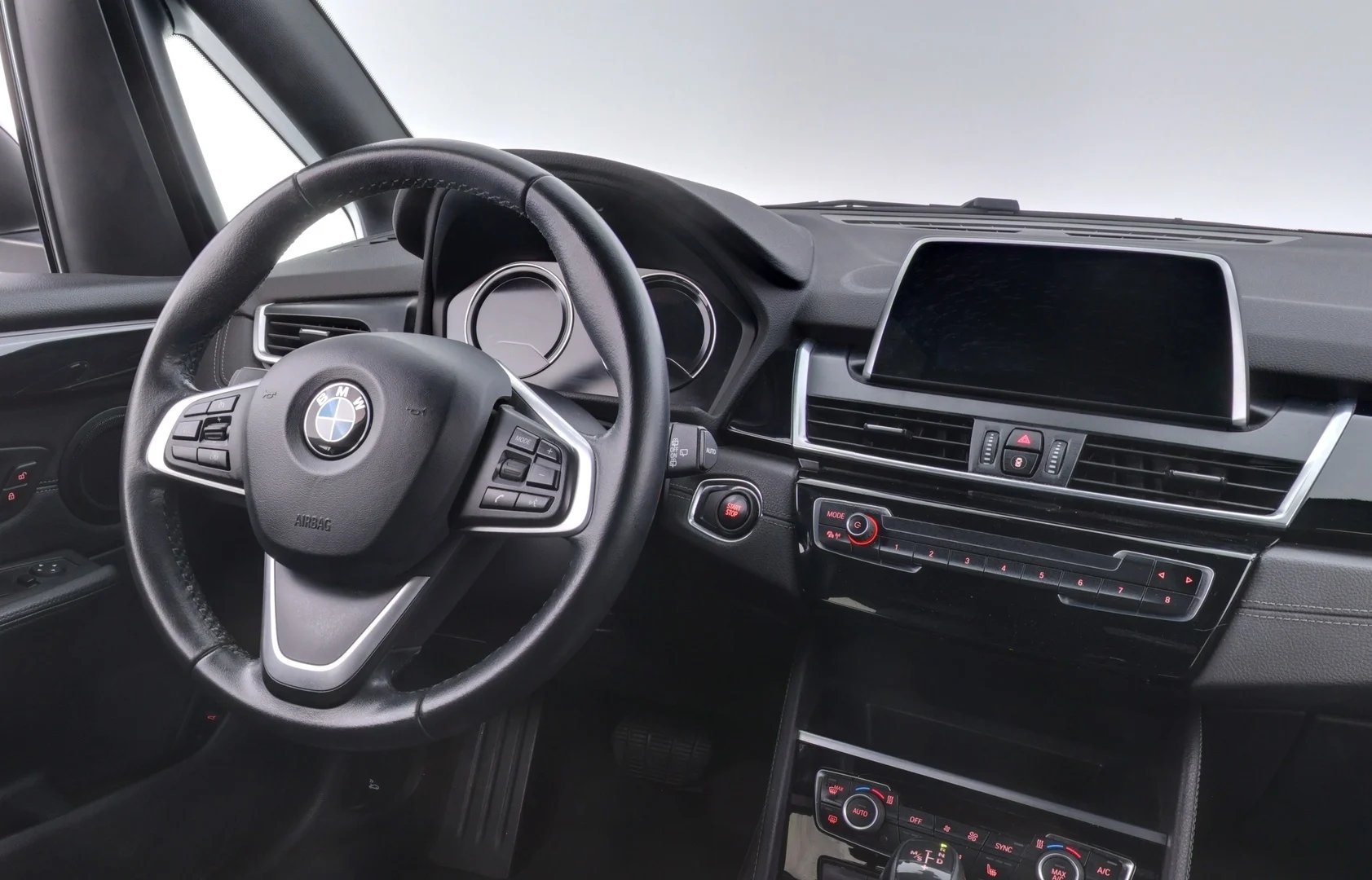 Car Image - 5P7VlIGcDAIPindE2jliFz