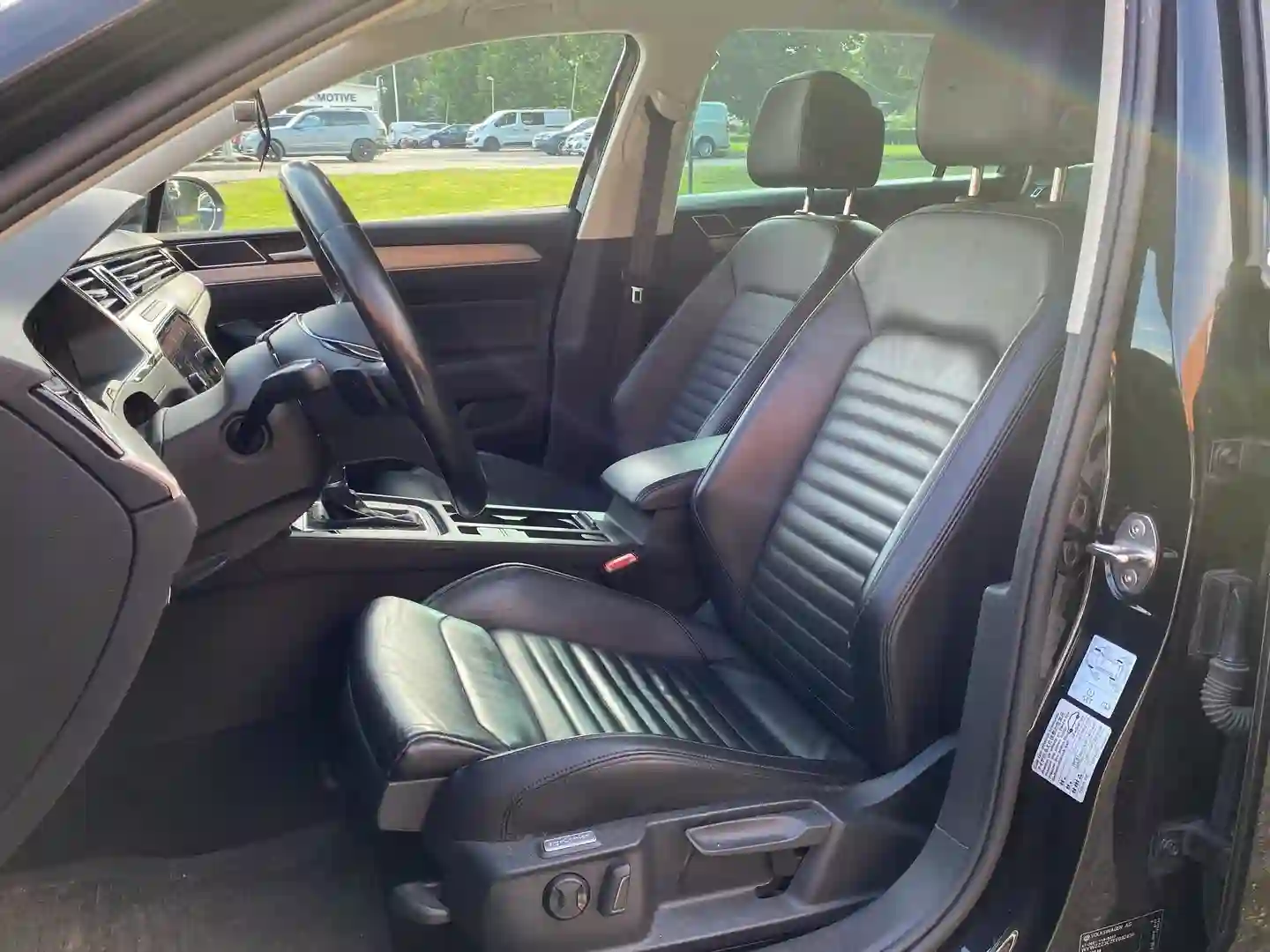 Car Image - 4Lpbtr9cJKs1ggCmI4Z9p5