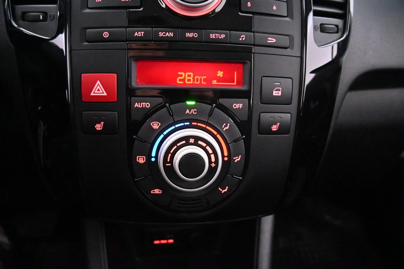 Car Image - 4AnD8QBNH6ZveJCrtPkovC