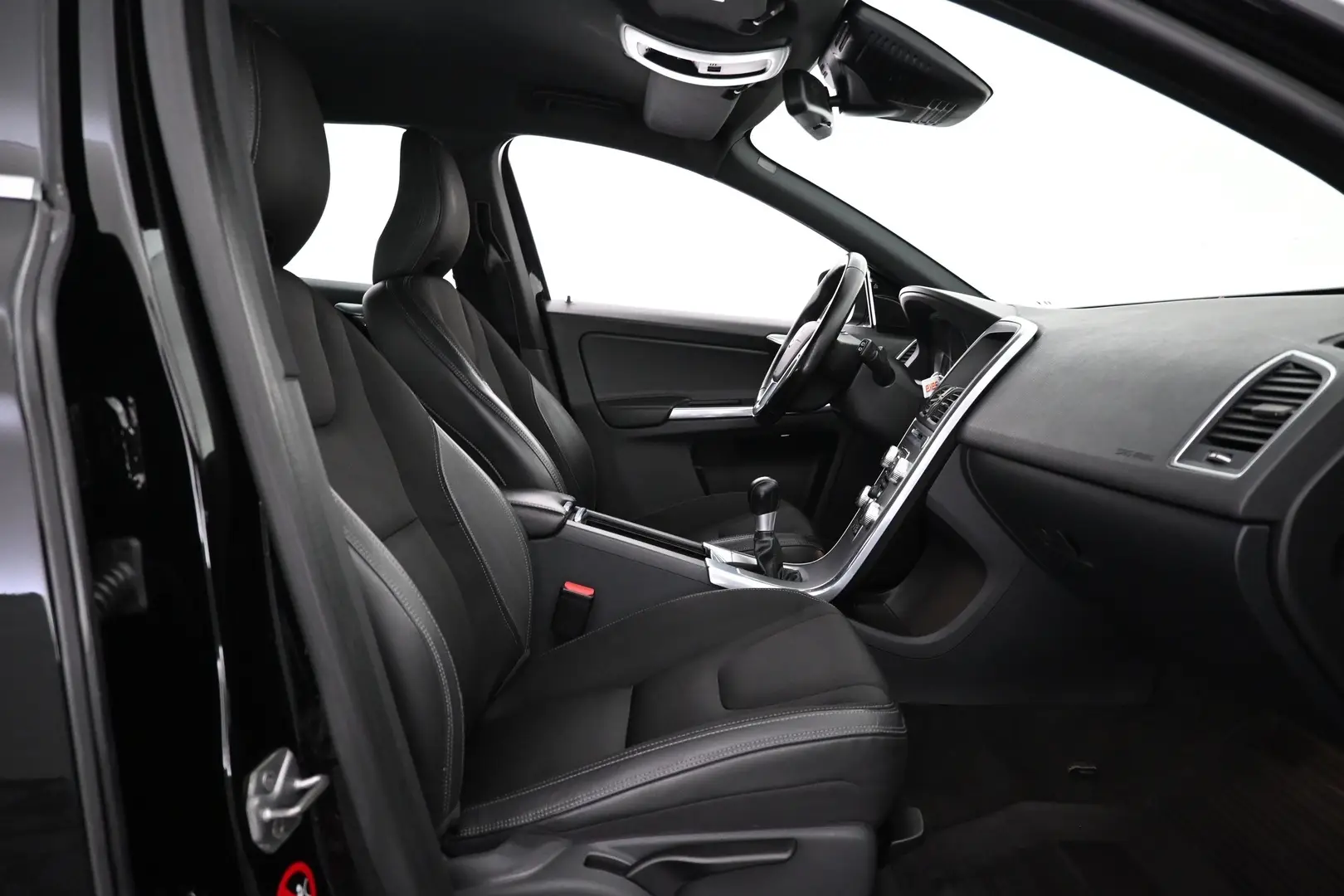 Car Image - xzMOEuMXunnUW5fe3TDGH
