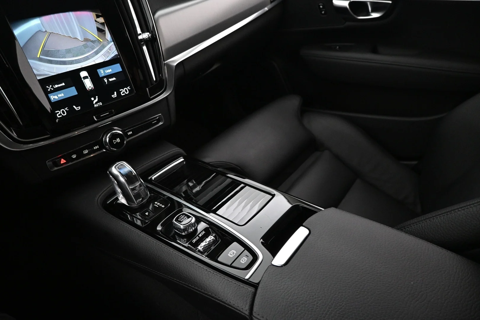Car Image - 6fTGZYR35Opq61d2ItkxZO