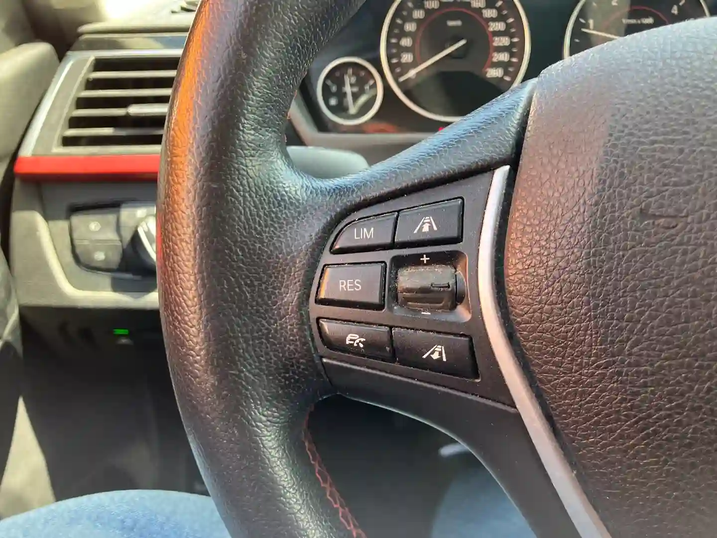 Car Image - 2ljHfzQJ96eazt6w7bmtol