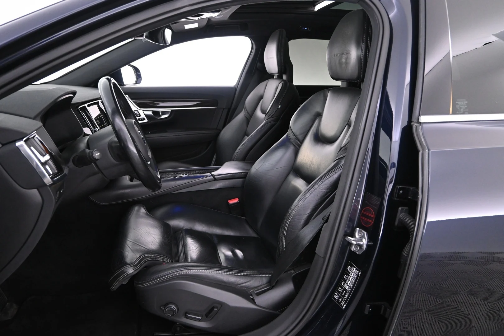 Car Image - 3fY7gm4w2WFcDjXAzPETkJ