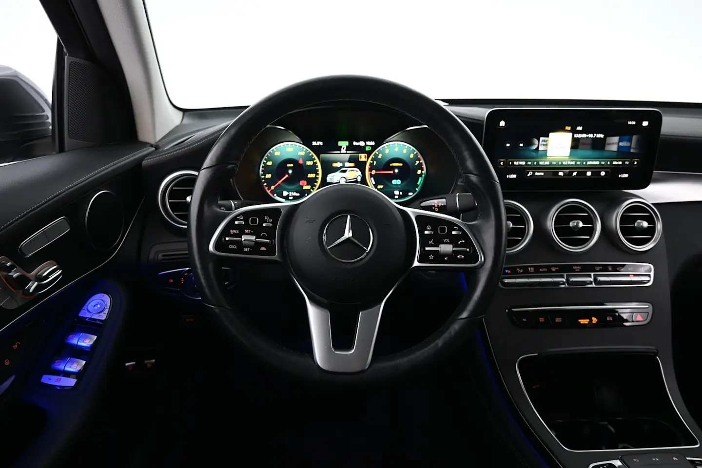 Car Image - 3f9tBbK7ecDpSY0Ya5jHpU
