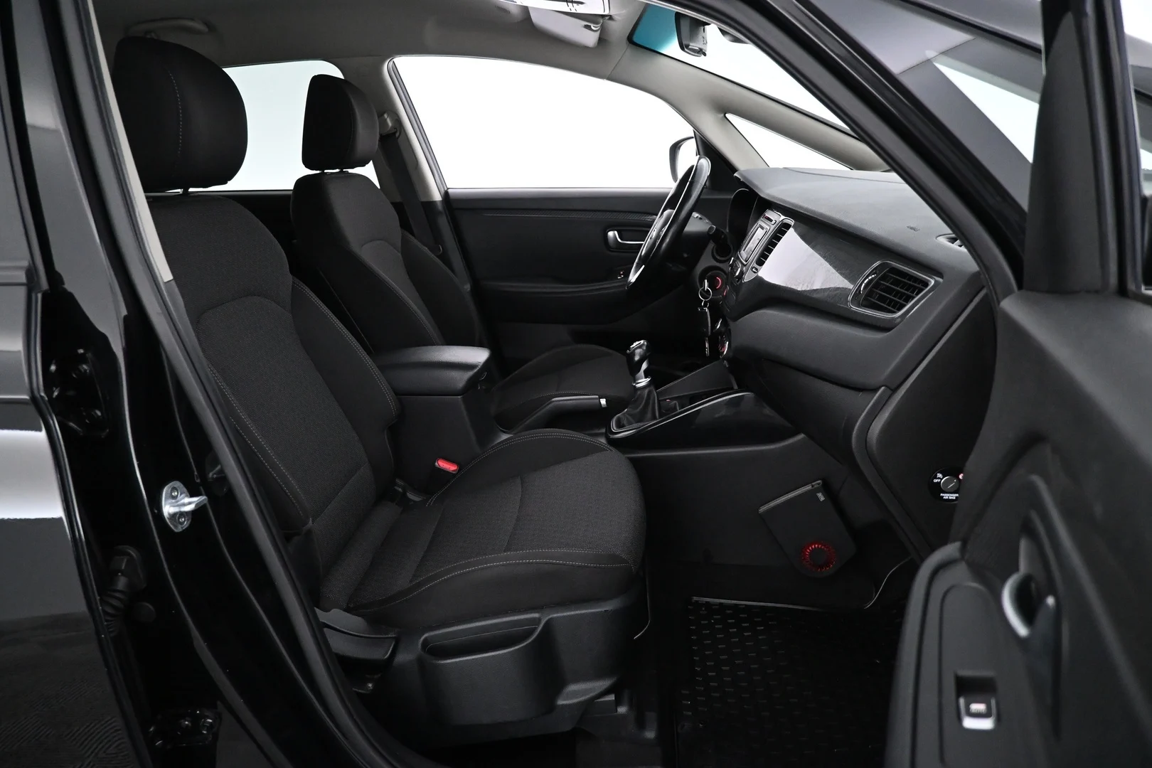 Car Image - 4HA1xZuKg9C4vwV9JVaHYv