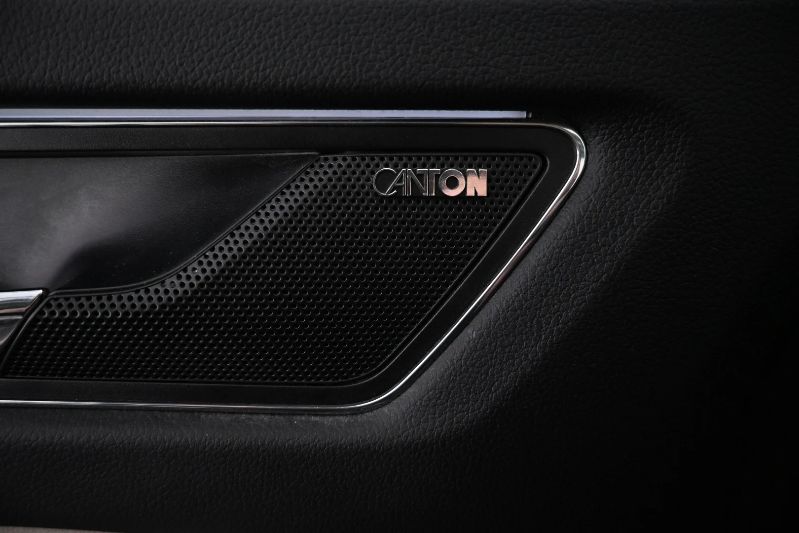 Car Image - 3f6knNizWhOHqRi2JP7yqU