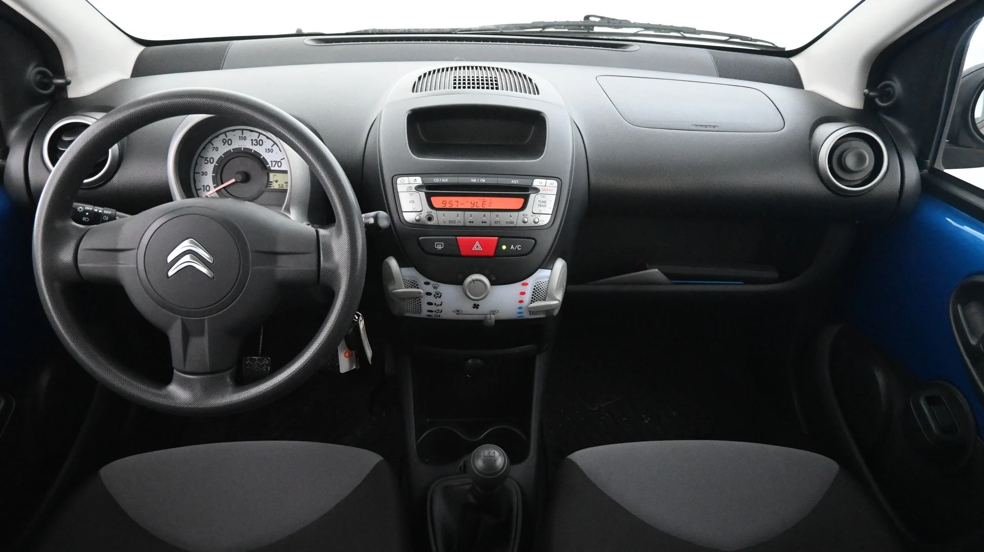 Car Image - 3Os20VIJgbL0ULsdQOJFaD