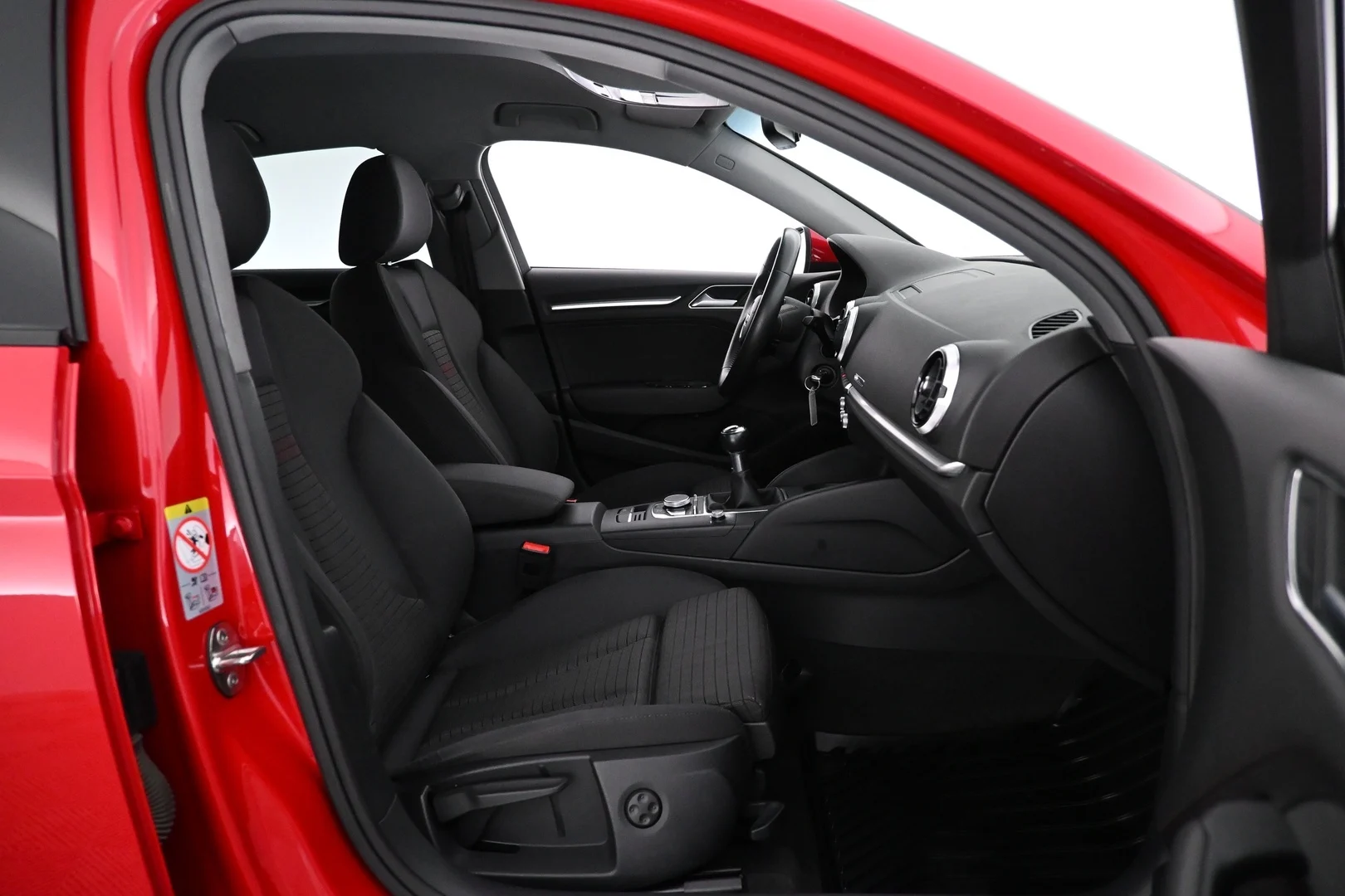 Car Image - 78SYhYMZEpzbM2hbWEO3Du