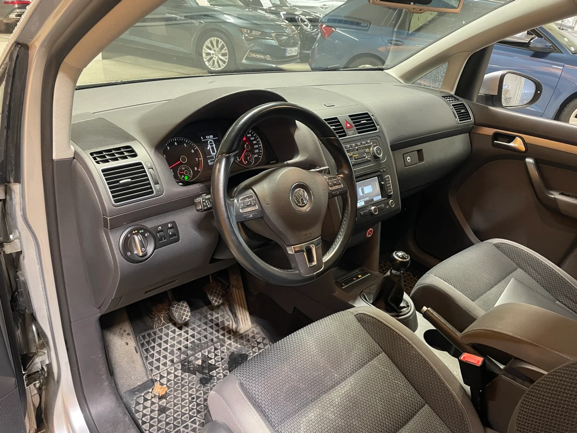 Car Image - 5LzoSSImQm6CPobZGEJ8NA