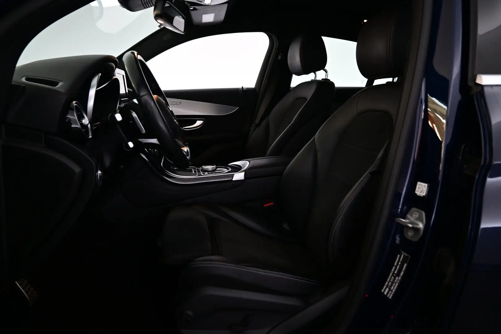Car Image - 7gIsmEf8VJzSLnhzWmwxeb
