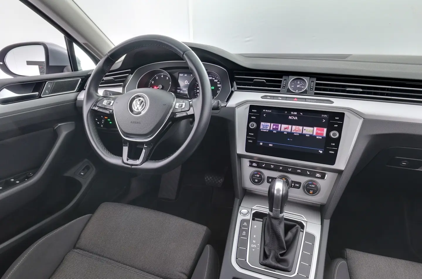Car Image - 7fYUWNgEHTXHjAMrDijrNf
