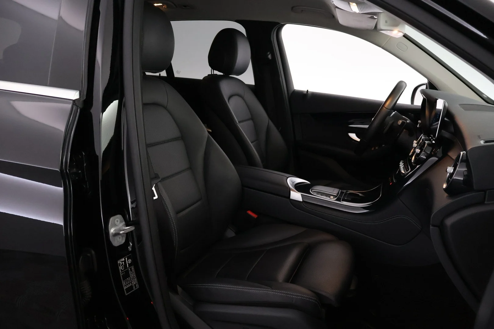 Car Image - 1dPnf6hJV8yAtnU4slfRyA