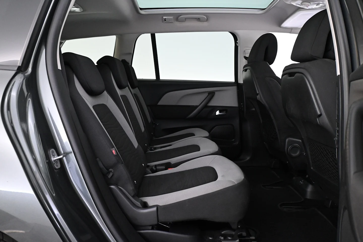 Car Image - 3KWfu8FqugNoJBr93MD7kJ