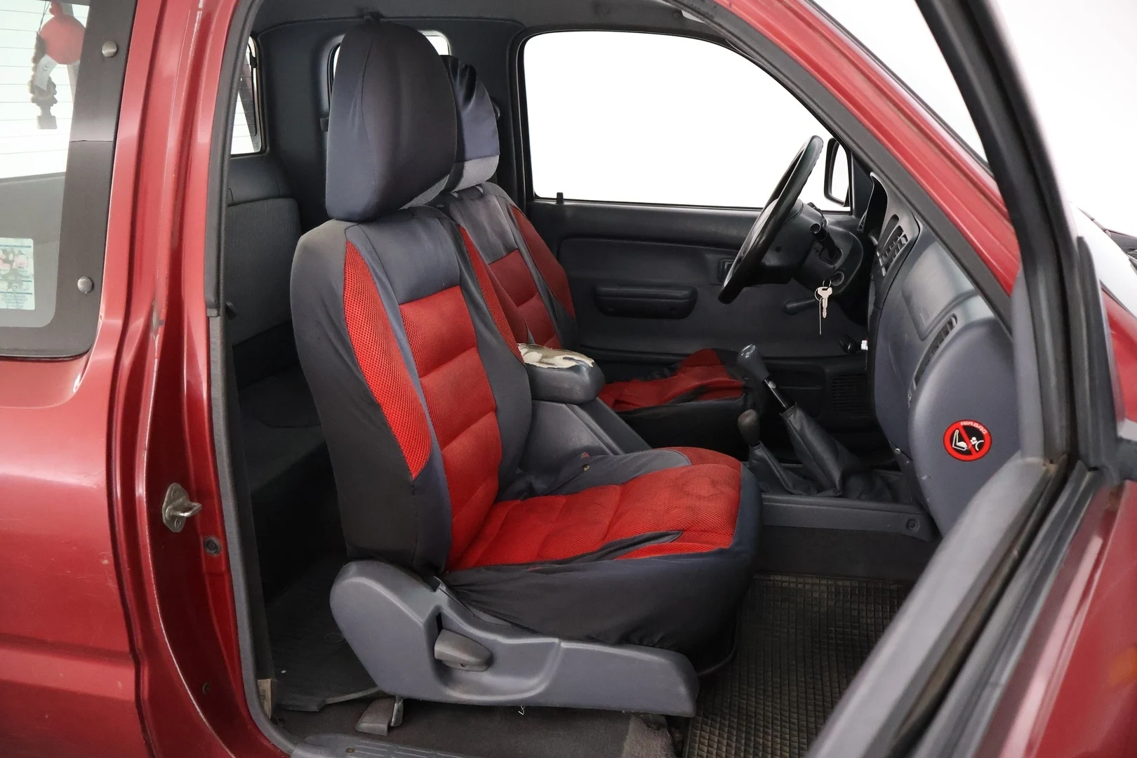 Car Image - 1nd9uA4KWcTamp6lMjsZWd