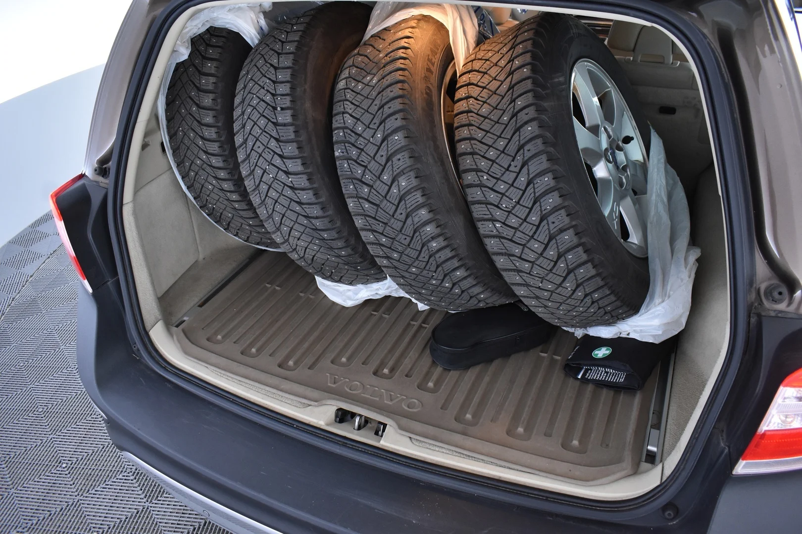 Car Image - 1tWhNsjxNKKmiXJaOwRDgX