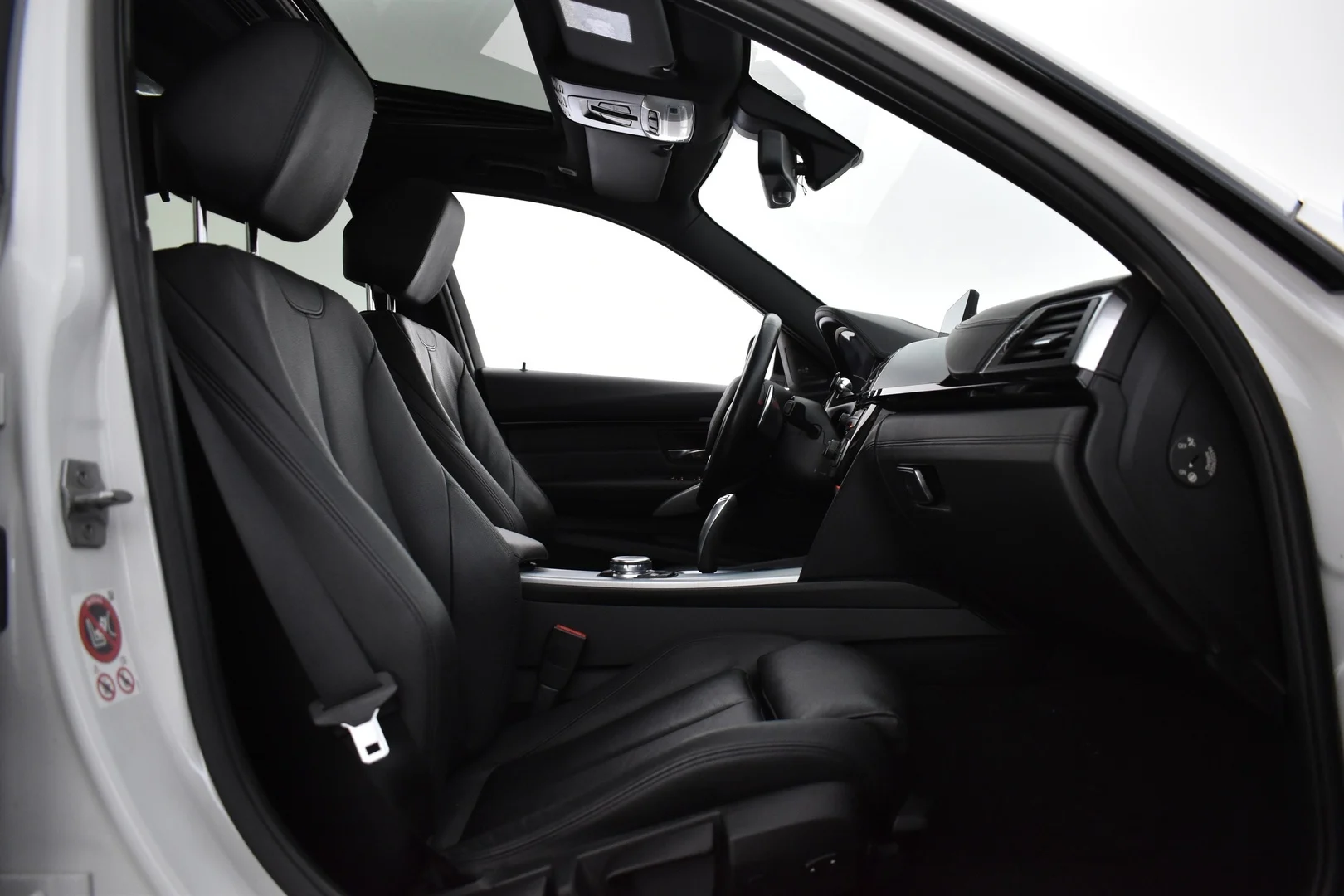 Car Image - 5TT6QbM6mIShtSFeP7IjMS