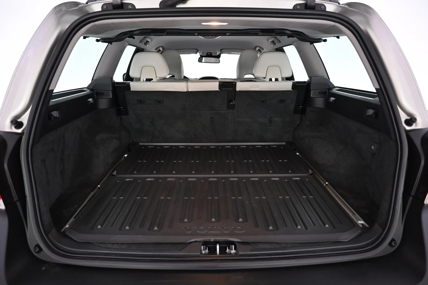 Car Image - 6EoKr2Oxc3DIiArkhc9LRu