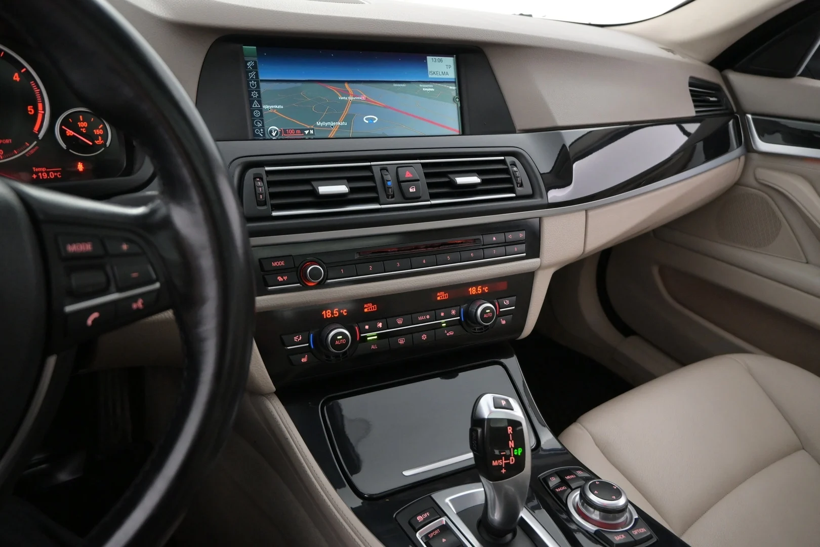 Car Image - 2vZQOpOj3PuWNVumlomGQr
