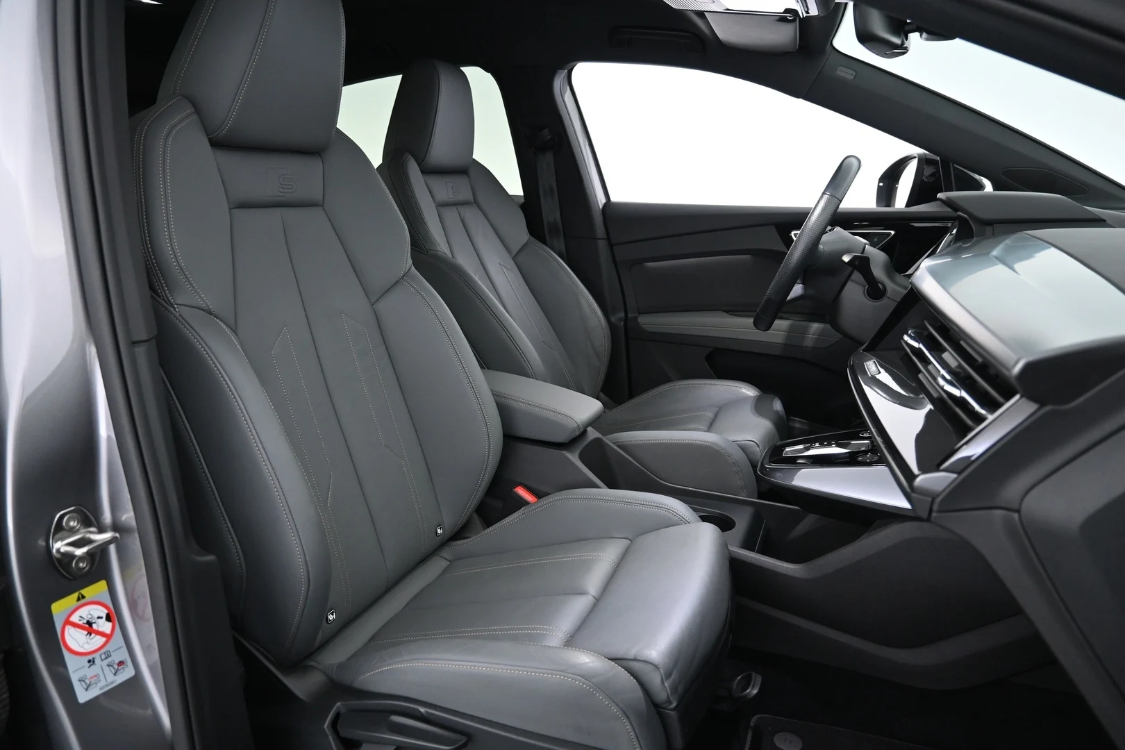 Car Image - 2XYwLy6vQHlbh5JPHyaBIx