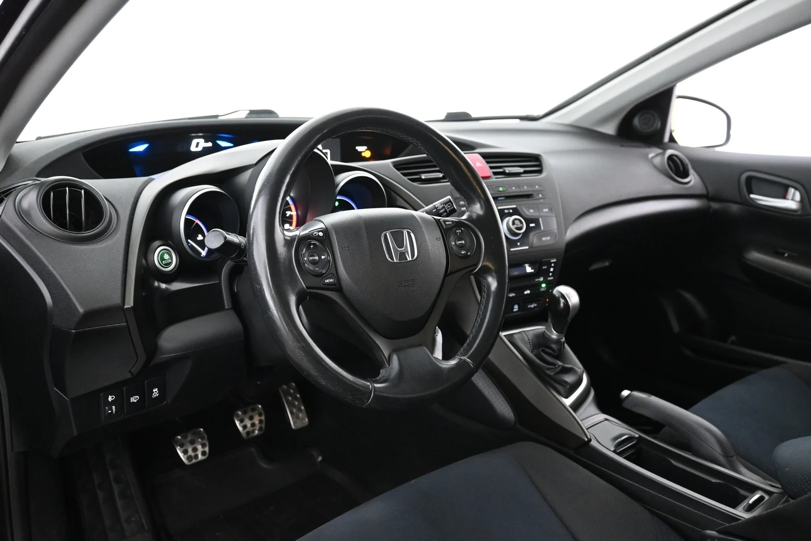 Car Image - 1CnvCLMKmlb13xwjlbt6oS
