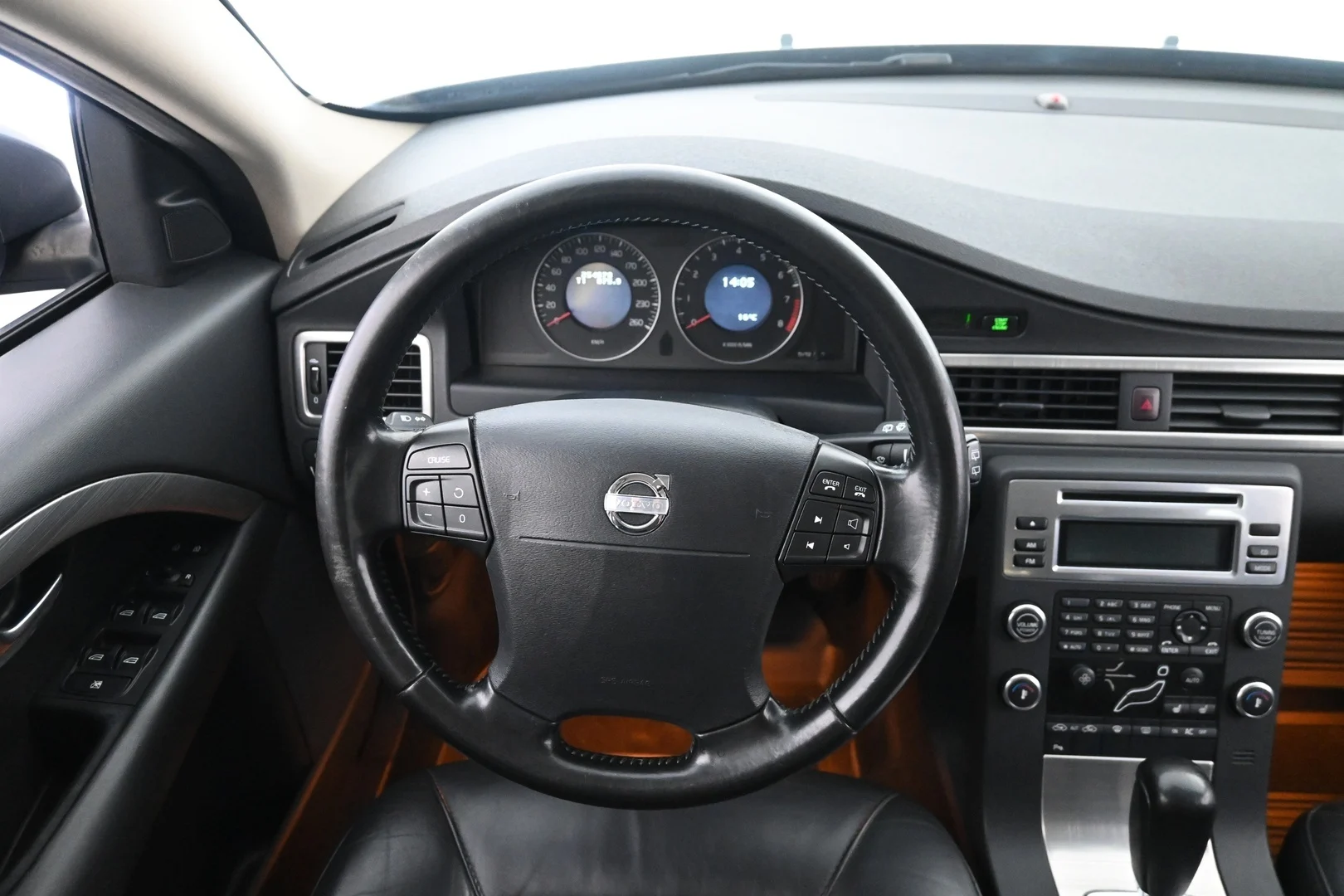 Car Image - 271MYvIhE8cGcOEXLFlgkV