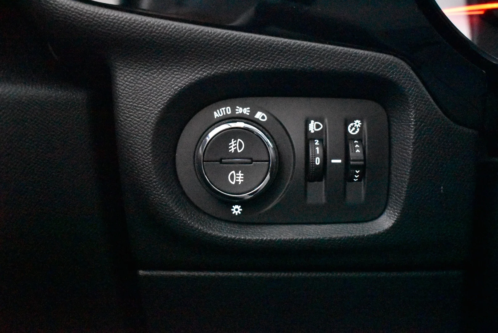 Car Image - 46bMeMxqcTBel0rkAE4cMX
