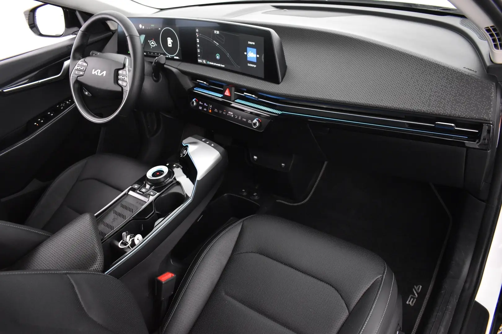 Car Image - 2VW3aPDBCmZc1B8tns5rHx