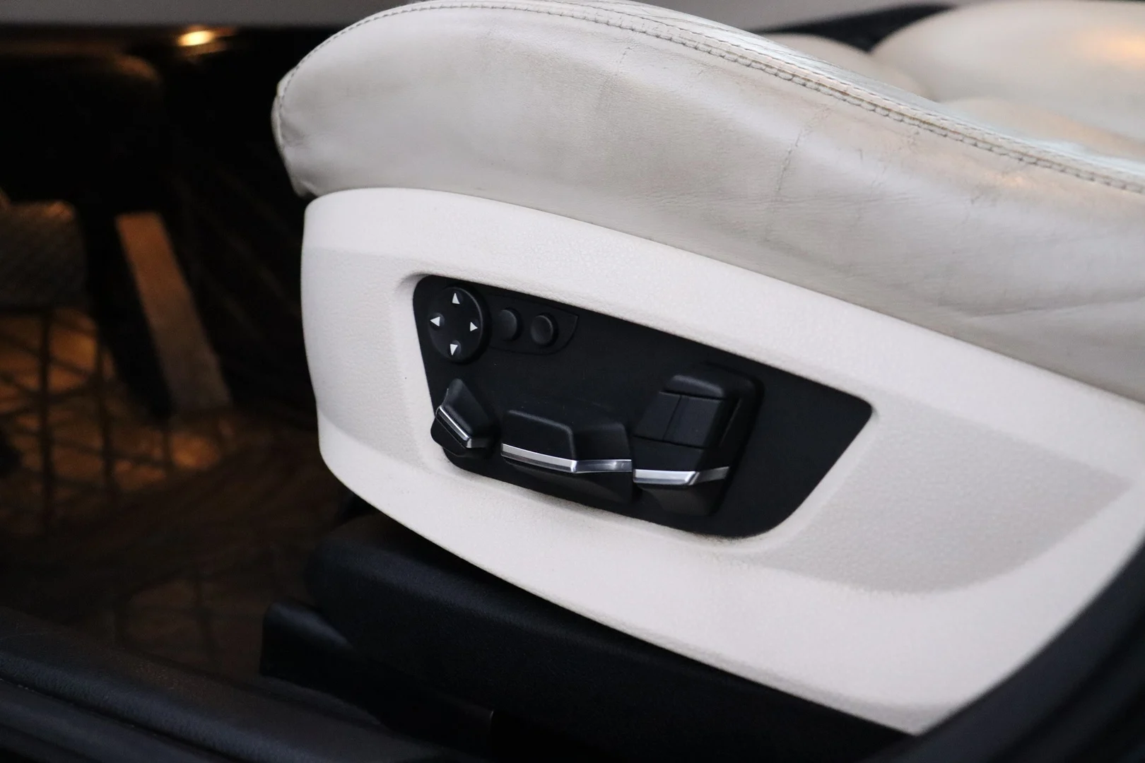 Car Image - 1322HW05baKNdj57idWDoB