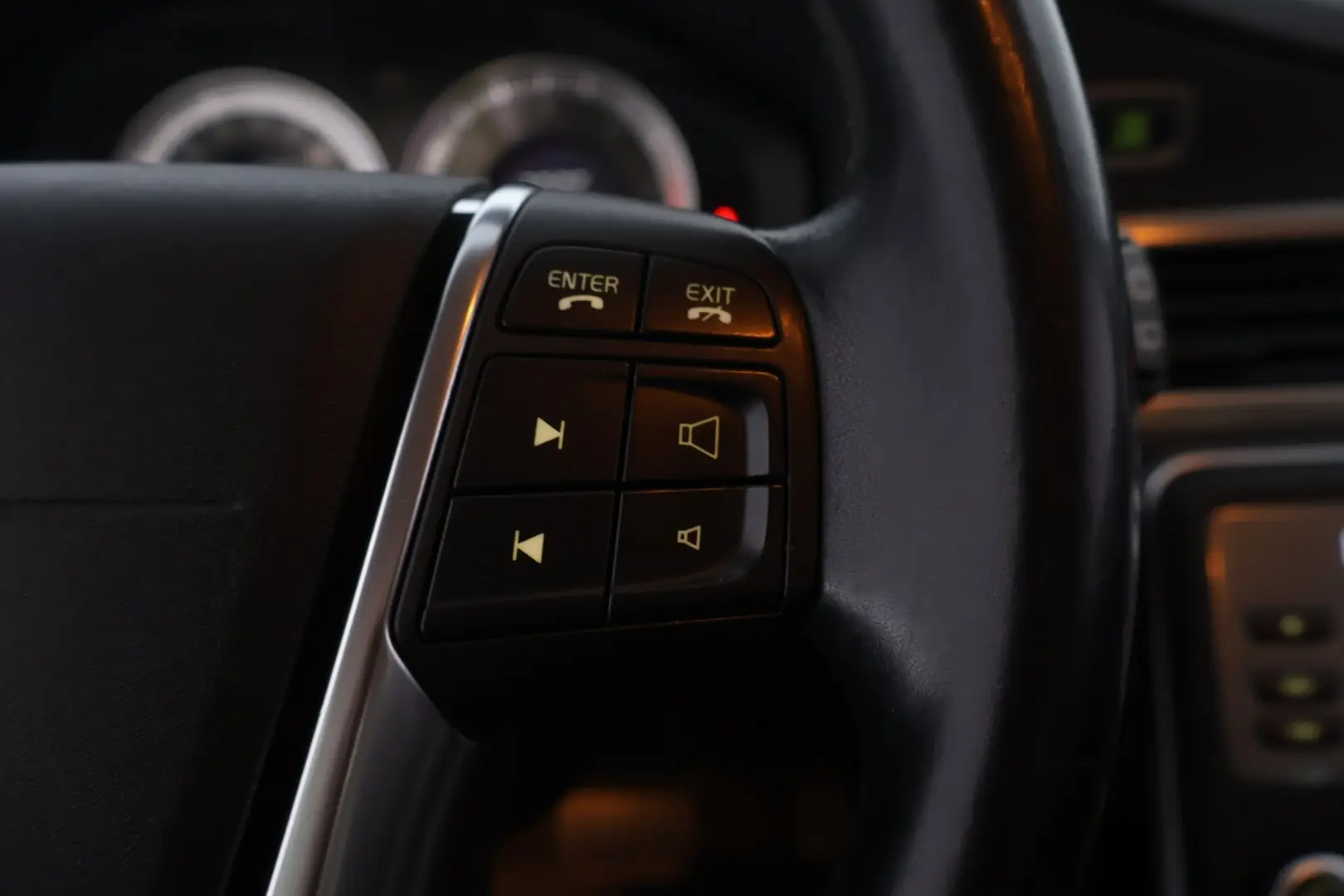 Car Image - 6YEQorhE1l8NCX0pQjqpqm