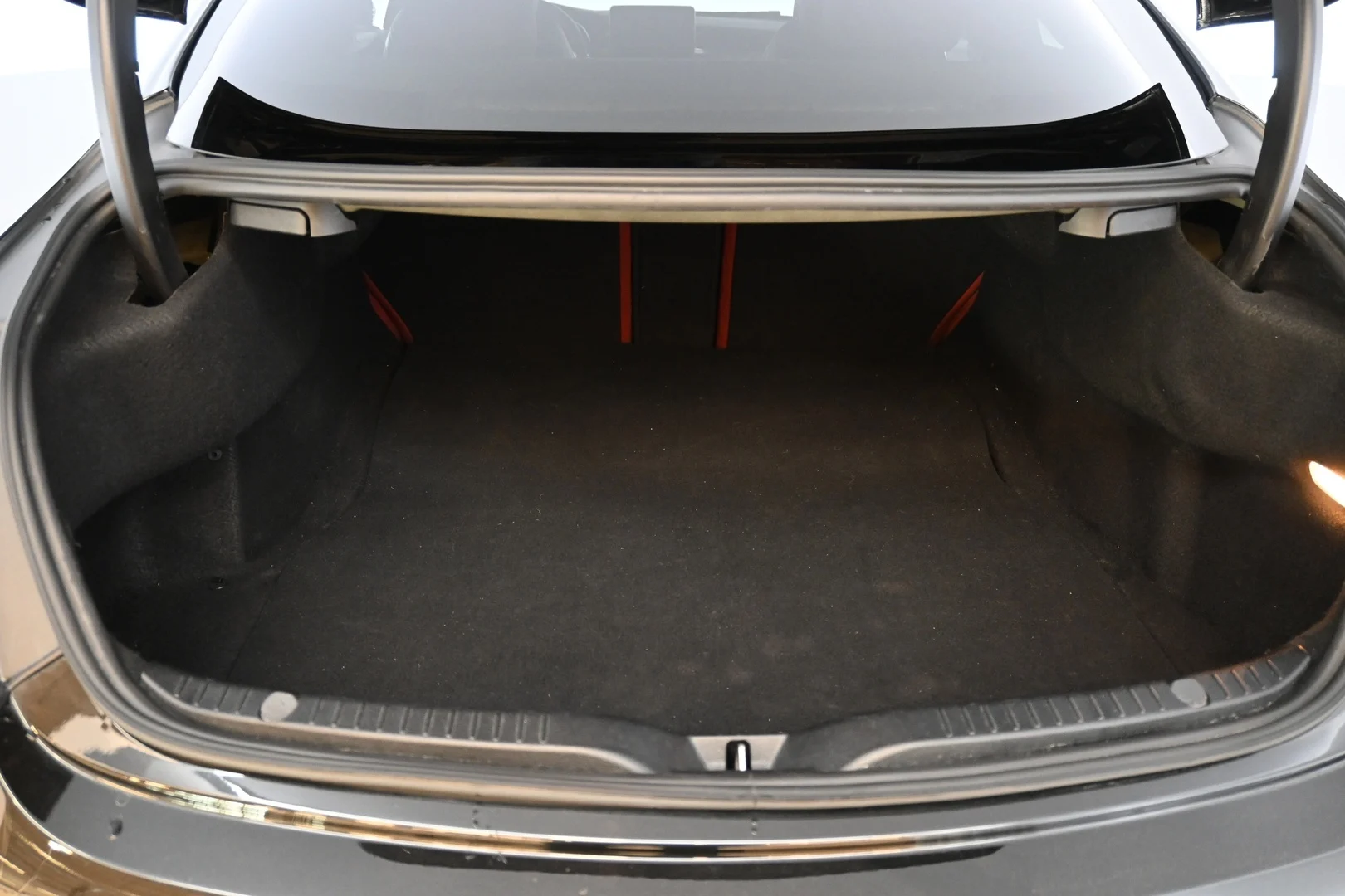Car Image - kBqNVwfX2JuaHbMOz3AdN