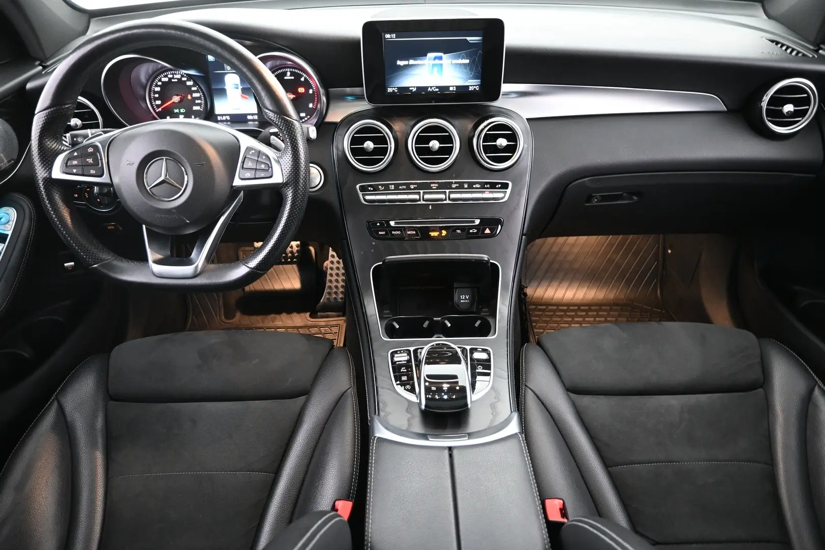 Car Image - 3FUEmJx42efdkaoLcJf4E6