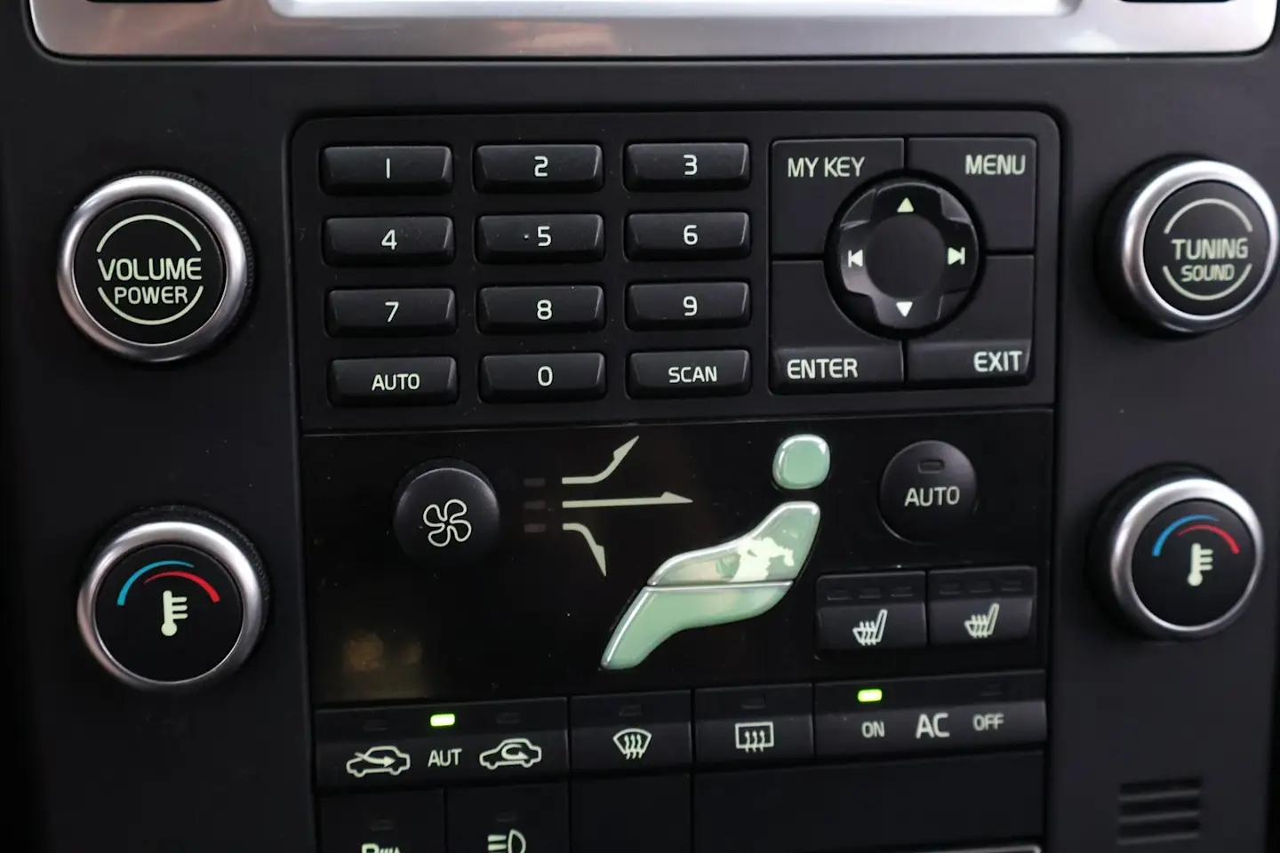 Car Image - 64f5wtwN4A5Ntr0gcgObsj