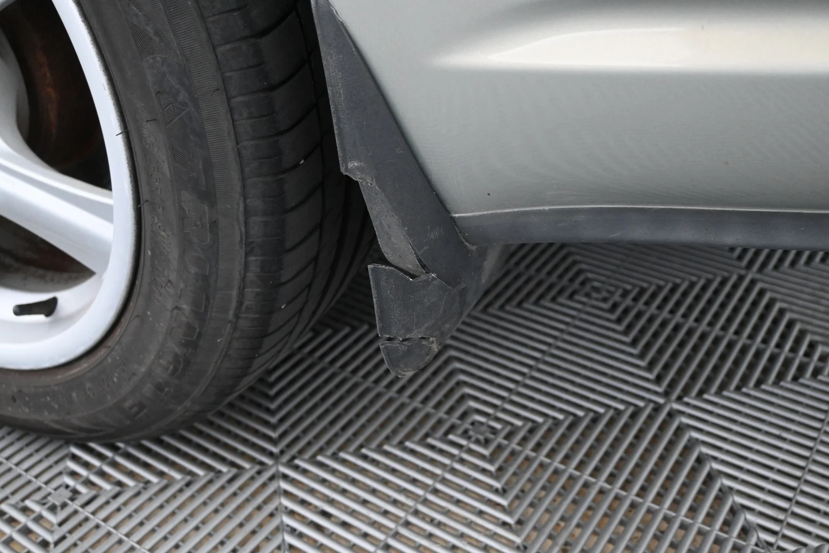 Car Image - 22Ss6PZVMPYl7zYCnjC2Z3