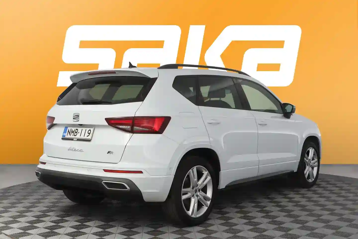 Car Image - 2IDL9CaAIrZQ7dg9oBM20G