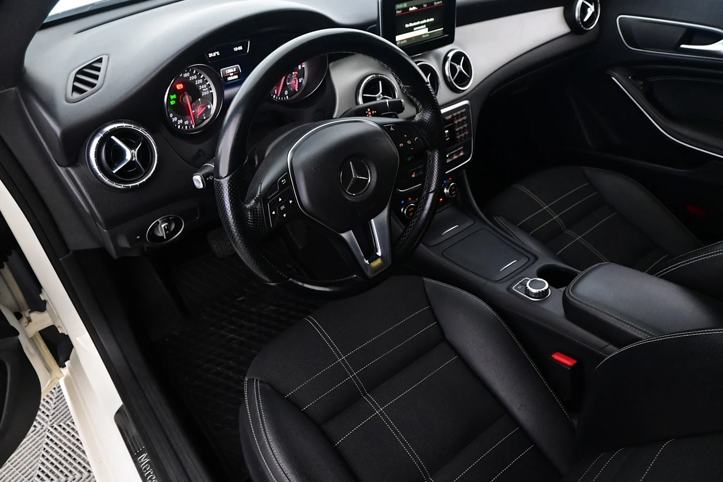 Car Image - 4cNpMp9xF5r84CnkPk3E1e
