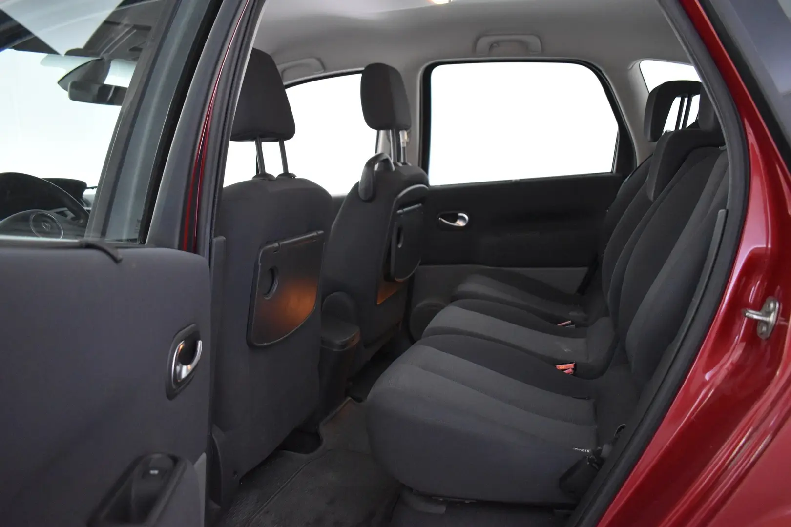 Car Image - 2G0dqayWAmOMeDtf9bNCxf