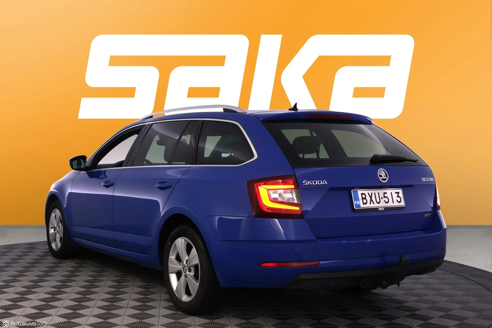 Car Image - 7jEO6Wez4FasiXAKUgp8I2