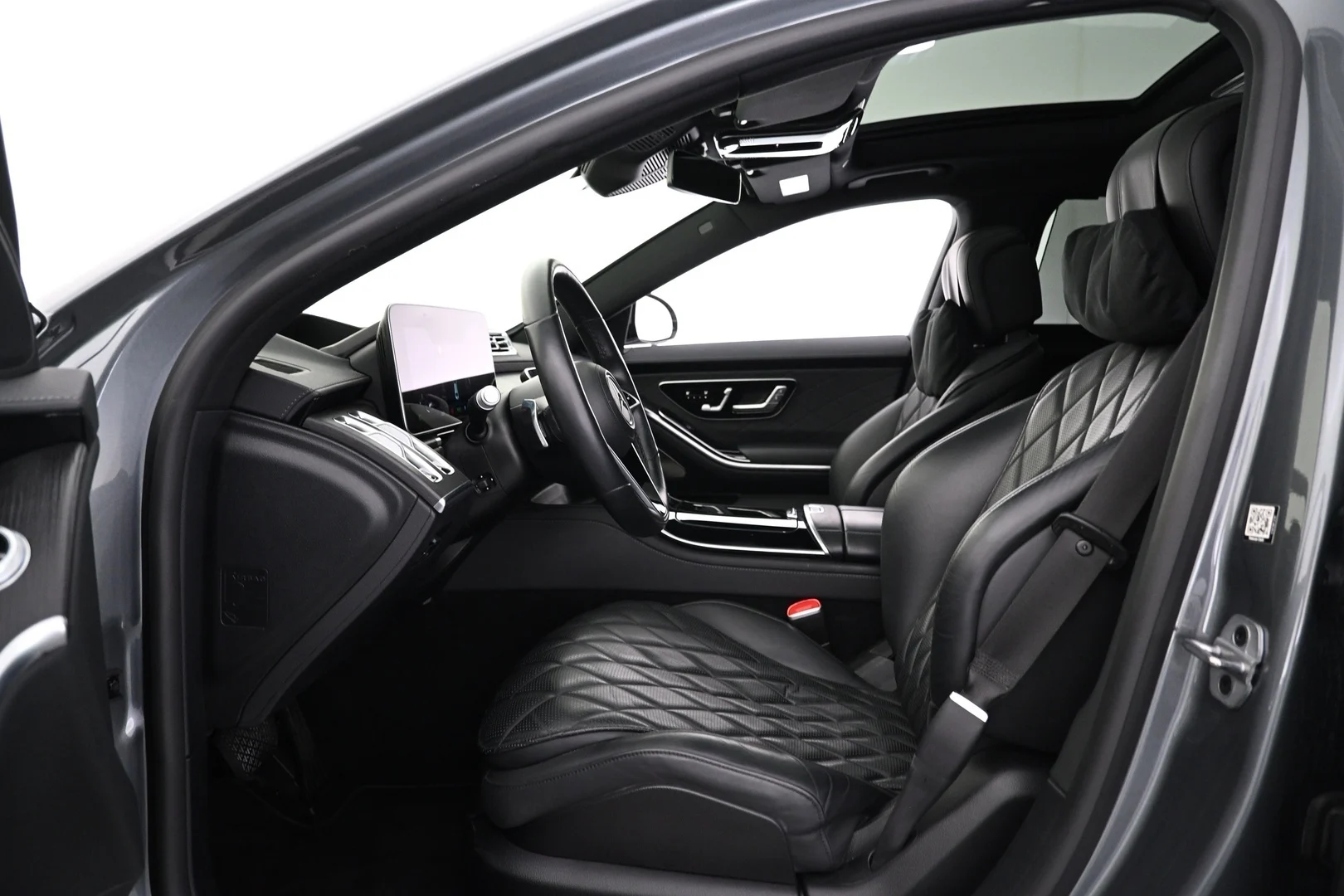 Car Image - 4Ni2jvOTsU7yFvlV3g1Dip