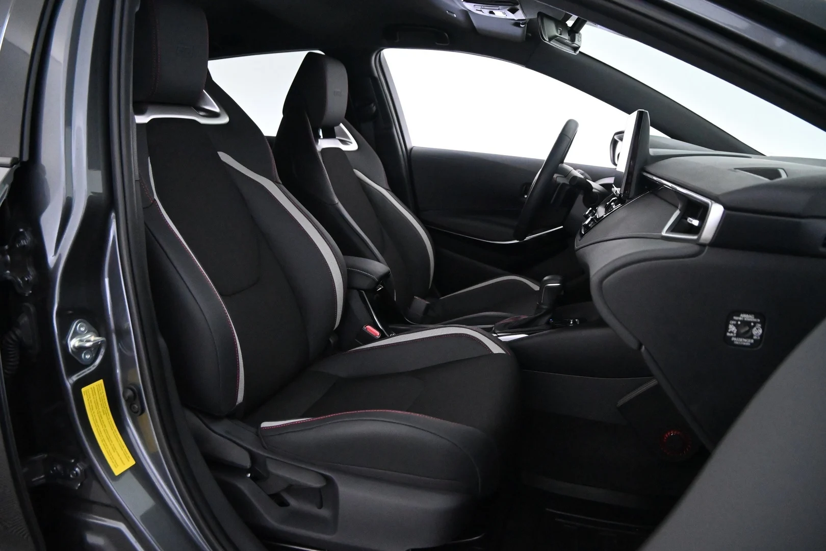 Car Image - 1Lx1Y72VF3r5yUYlL6RI28