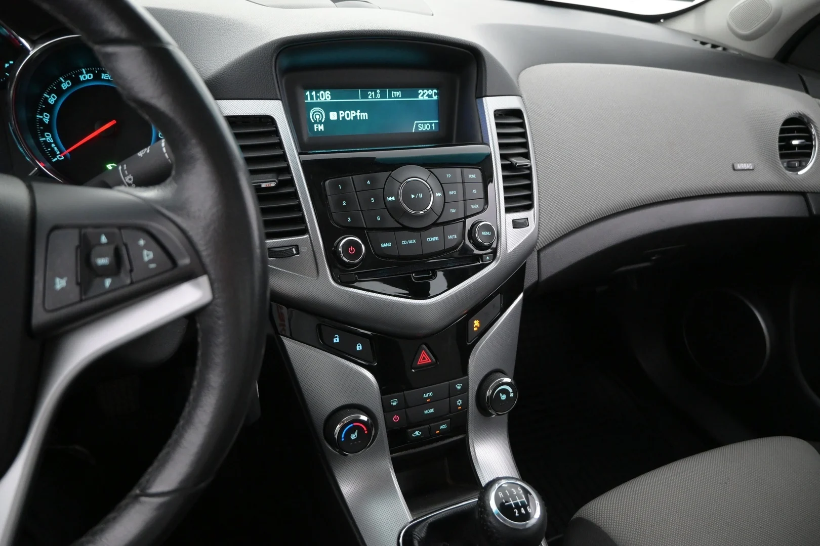 Car Image - 6ARKkrgXQXYuXOuwxKs0eU