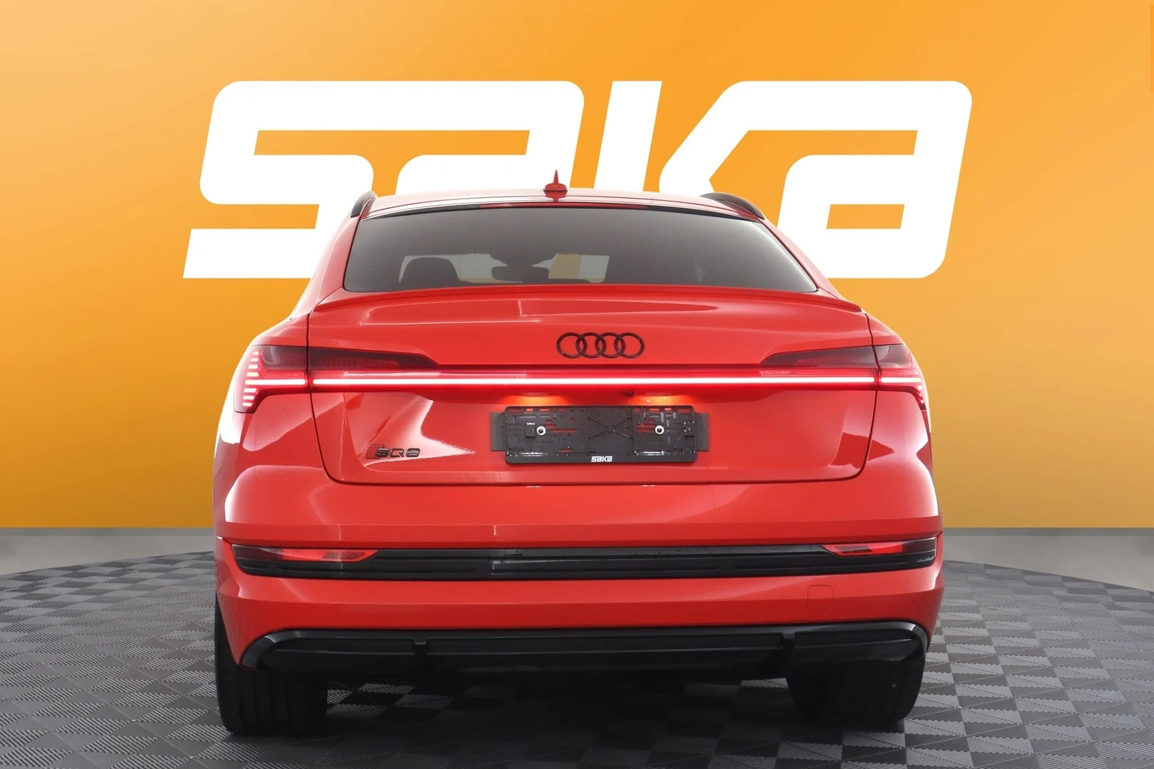Car Image - 5xzY1zaLoBB71AWTcLlMfg