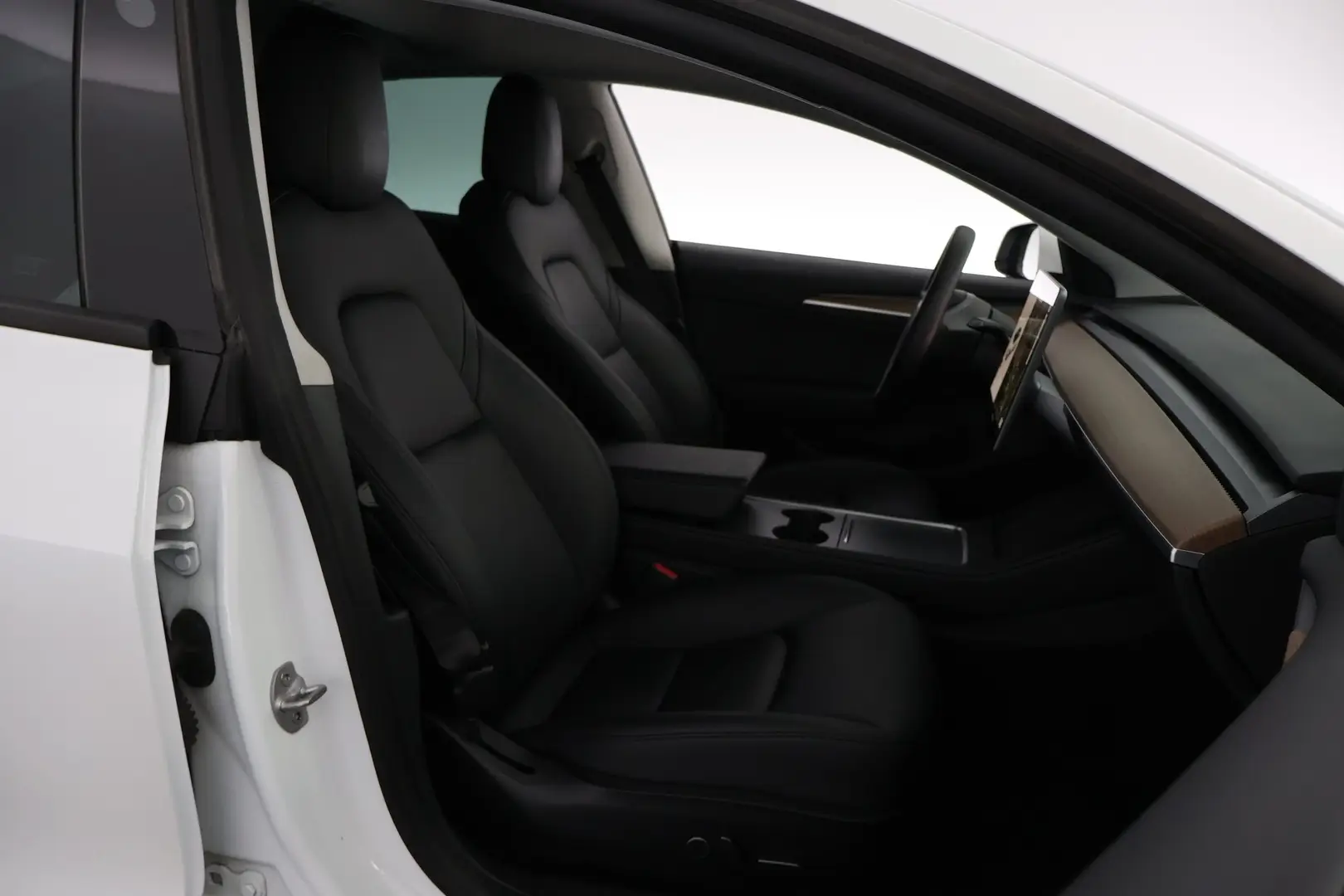 Car Image - 5o4MBF1A9yYtAywrNuQToe