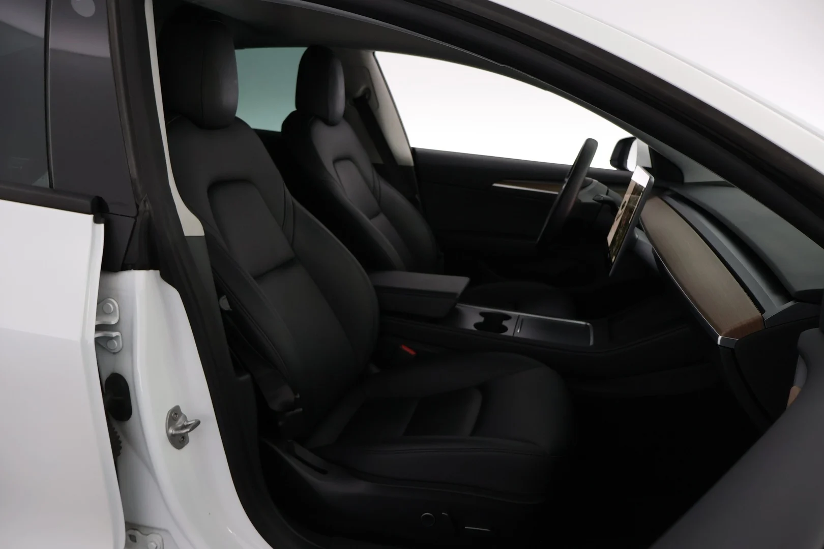 Car Image - 5o4MBF1A9yYtAywrNuQToe