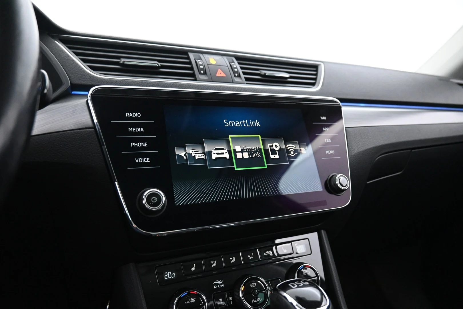 Car Image - XFqPcnxTenJJxIBYXoLVR